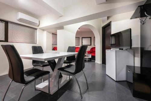 Hotel-Restaurant DIMAX in Brestovitsa