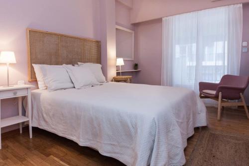 Pagrati Urban Oasis Getaway 2Bd Apt with Balcony - image 11