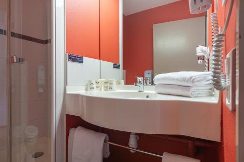 Ace Hotel Chateauroux - image 2