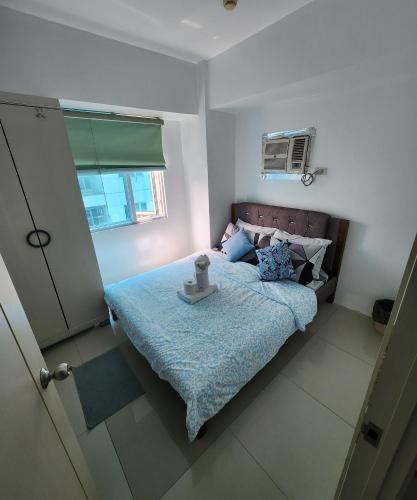 MNM Place - Sea Residence 0F, Manila