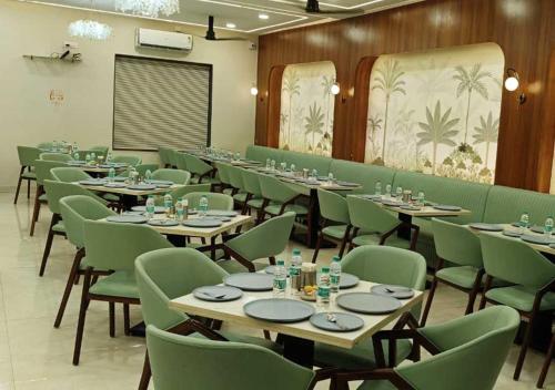 Restorāns, Hotel Amit Palace in Ambegaon