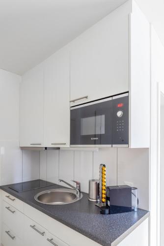 Modern 1 room apartment in district 4, Curych (fotografie 7)