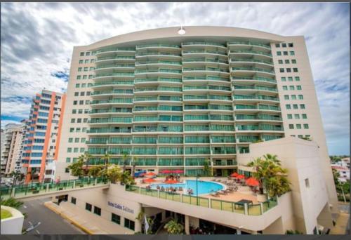 Edificio de Apartamentos Colón Miramar