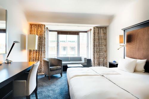 Standard  Room image 8