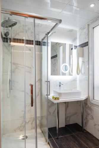 Hotel Cactus, Paris | 2026 Updated Prices, Deals