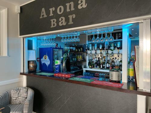 Arona Guest Hotel - main image