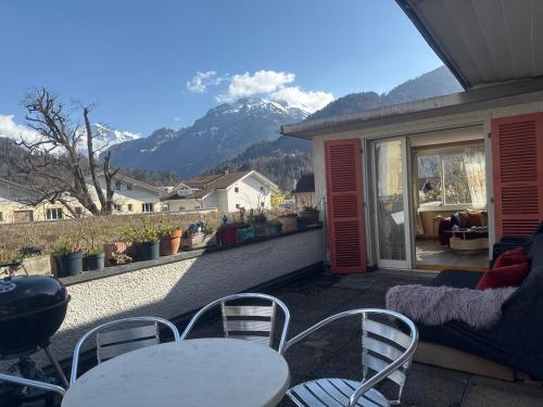 Bahnhof West Apartments in Unterseen