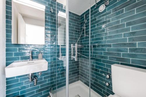Modern 1 room apartment in district 4, Curych (fotografie 6)