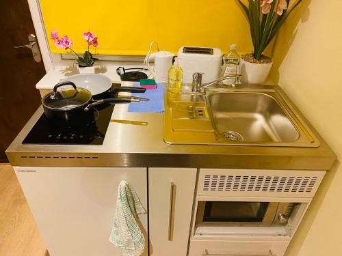 Instalaciones, New Snug DoubleEnsuite in Central Forest Row in Forest Row