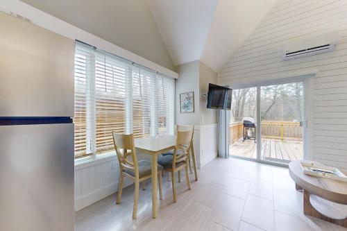 Sapphire Serenity - 1 BR in Sapphire (NC)