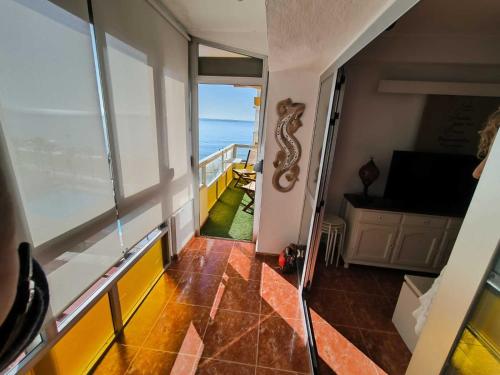Apartment with Sea View image 2