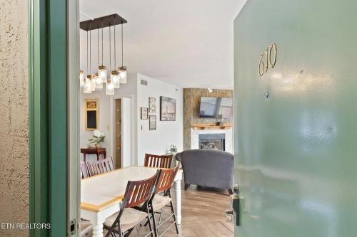 River Place Condos 610 3BD - image 11
