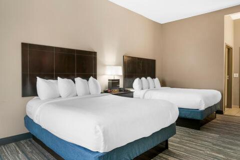 Hampton Inn & Suites Toledo - North - image 2