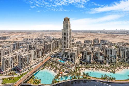 New Beach and Creek View 2BR in Palace Residences, Dubai (Foto 4)