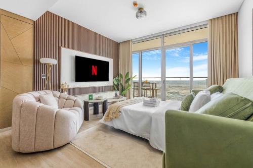 New Beach and Creek View 2BR in Palace Residences, Dubai (Foto 10)