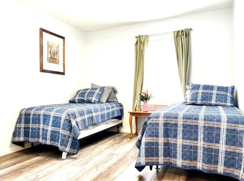 Emerald - GREAT PARK, 3br, Yard, Pet-Friendly