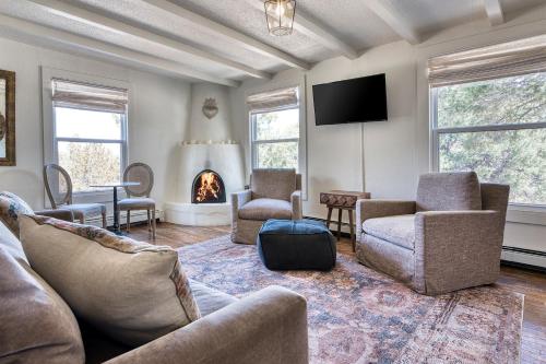 Tesuque Outpost Casita E & F Top views in Santa Fe, USA