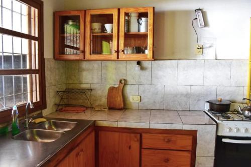 Kitchen, Atardecer Cabana frente al rio in Ituzaingo