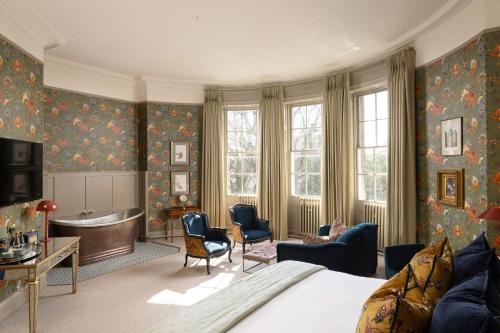 The Churchill Hotel - image 7