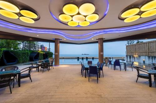 景觀, 羅迪納海灘酒店 (Rodina Beach Hotel) in 中天海灘