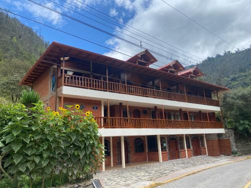 The Lookout Hideaway