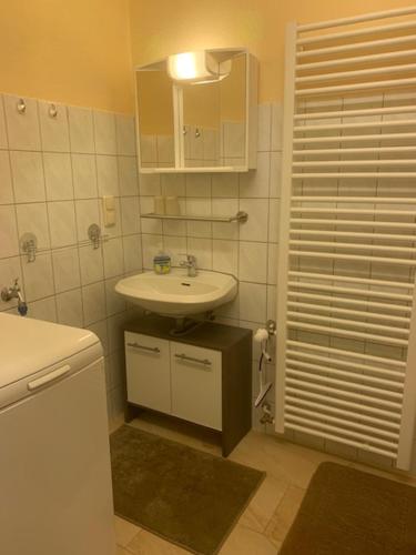 ห้องน้ำ, 1 Zimmer Wohnung in Trebbin mit PKW Stellplatz in เทรบบิน