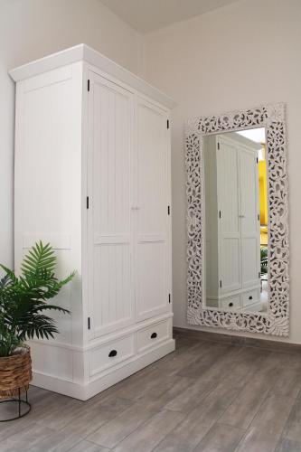 Double Room image 10