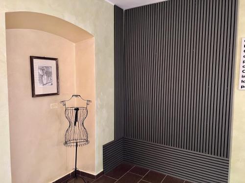 Large Double Room image 7