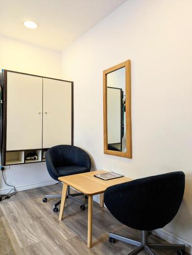 Standard Studio image 2