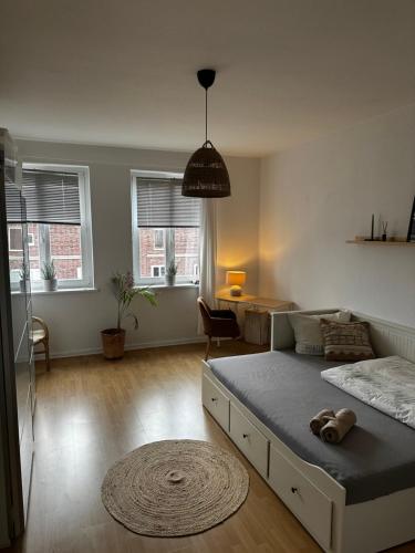 1 Zimmer zu vermieten in geteilter Wohnung mit dem Gastgeber