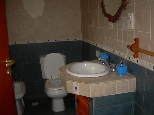 Two-Bedroom Chalet image 8