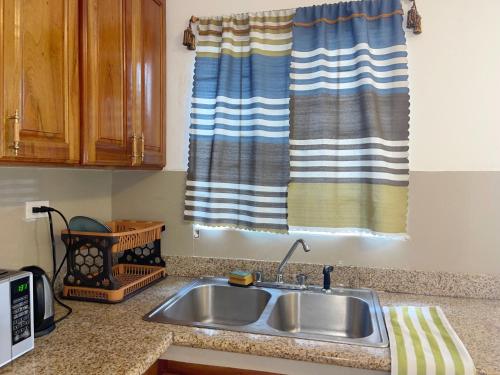 Cucina, Skyline Suites Villa and Spa in Montego Bay