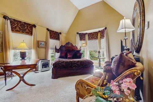 Grandeur On The Green – Kennebunkport, ME
