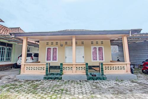 . Hotel O Zahira Homestay Near Ekas Surf School and Service