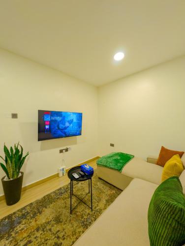 One-Bedroom Apartment with Balcony image 2