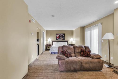 Facilities, Red Lion Inn & Suites Urbana in Urbana (IL)