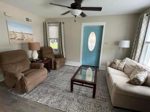 Bayard avenue 707 1st floor