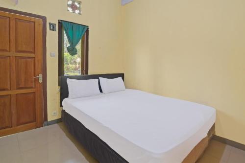 . Hotel O Susupuan KostNearTaman Deki Lestari