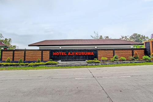 Entrance, OYO 92289 Hotel Aji Kusuma in Wonogiri