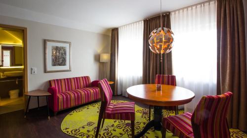Business center, HOTEL PARQEO im A66 in Gelnhausen