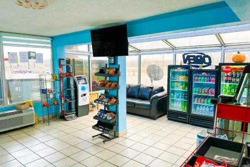 Happy Stay Inn Madisonville I-69 By OYO - 로비