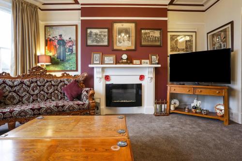 Lord Kitcheners Guest House - image 2
