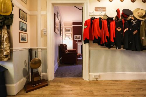 Előcsarnok, Lord Kitcheners Guest House in Lowestoft