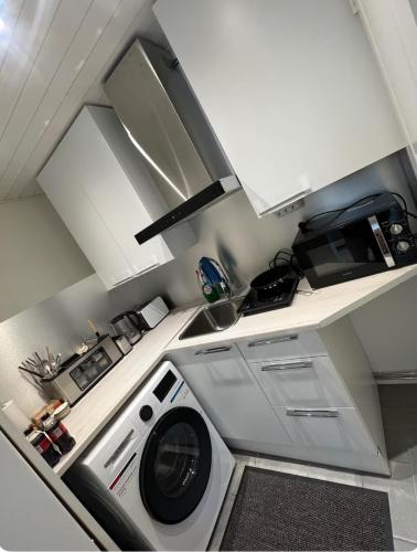 Kitchen, Cozy and close to nature, with free parking! in Vantaa