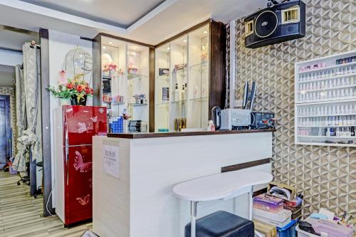 Lobi, Hotel O Nagoya House Syariah in Batam Island