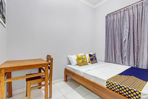 Budget Double Room image 5