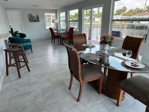 Fishing , RV, boating- newly renovated canal house