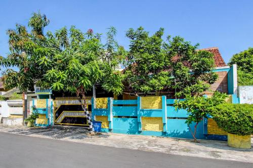 Вход, Hotel O Lobak Hostel CapsuleNearAyam Goreng Terowongan in Sendangguwo