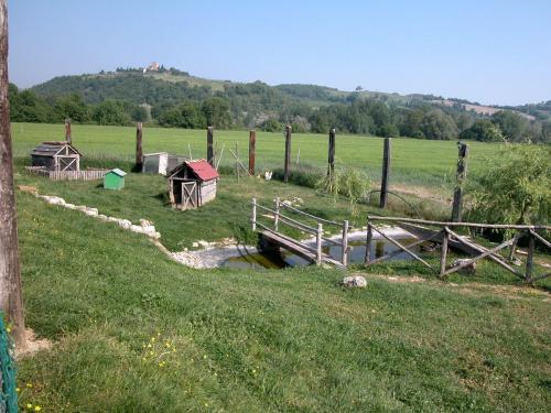 Charming Cottage in Pian di San Martino with Swimming Pool - image 3