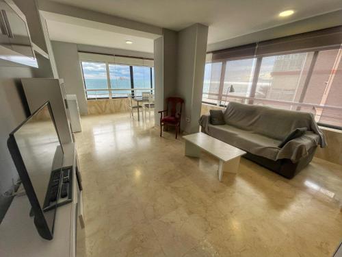 Apartamento con piscina y parking